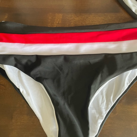 Striped two-piece swimsuit - Picture 5 of 6